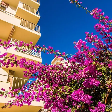 137 Minerva Apartamentos - Vista Al Mar - Piscina Y Playa - Cercano A Tren, Restaurantes Y Tiendas Benalmádena Exterior foto