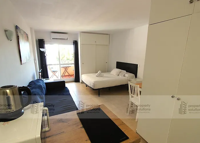 137 Minerva Apartamentos - Vista Al Mar - Piscina Y Playa - Cercano A Tren, Restaurantes Y Tiendas
