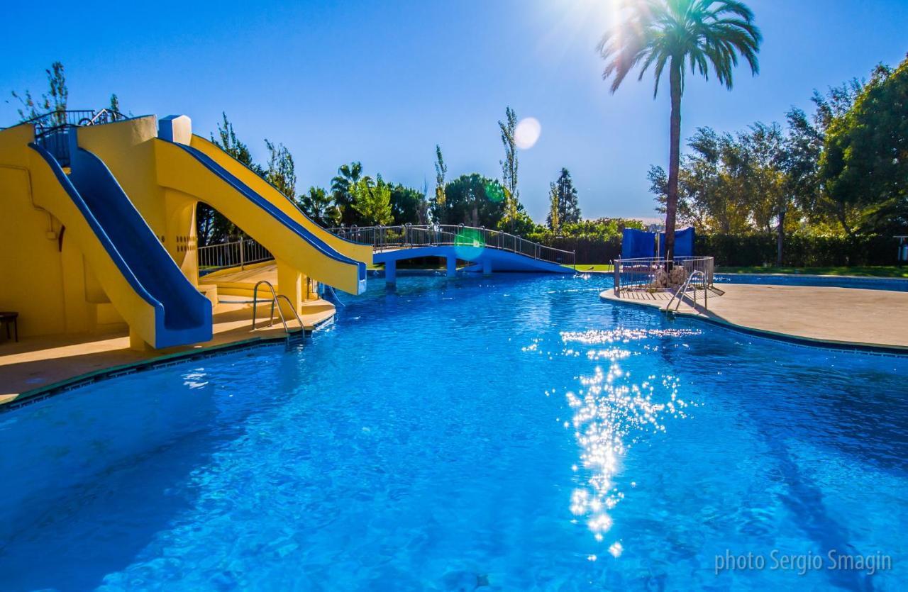 137 Minerva - Vista Al Mar - Piscina Y Playa - Cercano A Tren, Restaurantes Y Tiendas Apartament *